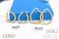 Twisted pattern earrings