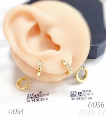 Elegant gold-plated small earrings