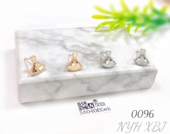 Exquisite mini skirt earrings and fashionable stud earrings
