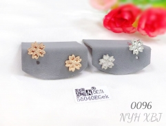 New Arrivals Elegant Flower Shape Earring for Women