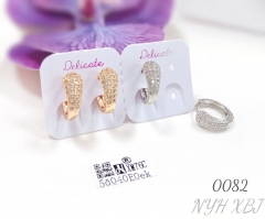 Daily wear women's earrings inlaid with zircon