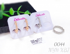 Popular small glossy earrings