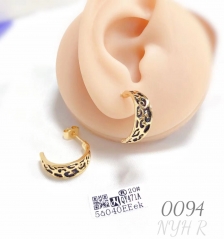 Vintage-inspired 18-karat gold-plated leopard-print stud earrings