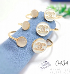 Fashionable and luxurious design women's simple bracelet three-piece set