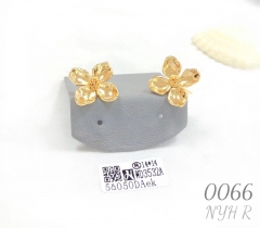 Exquisite gold-plated flower stud earrings for women's jewelry accessories