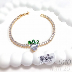 18K gold bracelet with heart zircon pendant