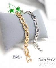 Exaggerated gold-colored chunky bracelet with zircon chain for men and women