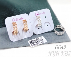 Gold-plated knotted small earrings