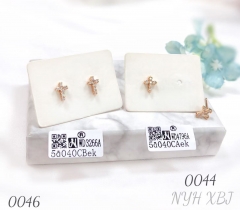 Hot-selling high-quality retro cross earrings