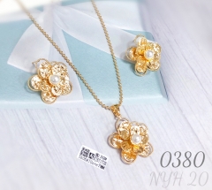 Romantic floral pearl earring necklace set