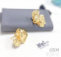 Fashionable geometric petal stud earrings