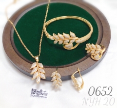 Luxury Leaf Shaped Zircon Four Piece Jewelry Set