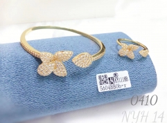 Elegant gold-plated bronze bracelet and ring set with zircon stones