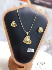 Heart-shaped openwork gold-plated necklace and earrings, simple