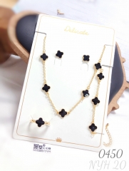 Lucky four-leaf clover black oil paint gold plated four-piece jewelry set