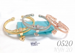 Polishing heart pendant style thread bangle set