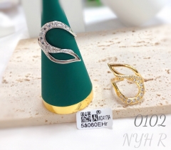 Wholesale geometric design rings with gold-plated zircon.