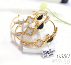 Gold-plated four-leaf clover zircon open bracelet