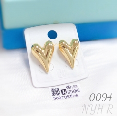 New fashionable and simple heart-shaped earrings for wholesale