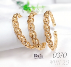 Fashionable twisted beaded gold-plated bracelet three-piece set