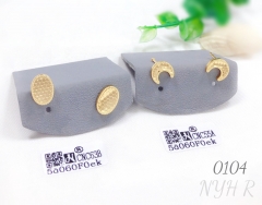 Oval-shaped moon-shaped gold-plated versatile earrings