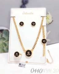 Double C style gorgeous jewelry set