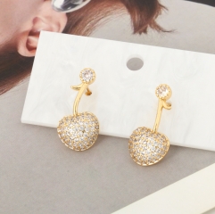 Exquisite all-zirconia heart-shaped earrings