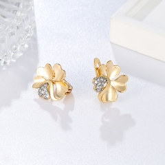Wholesale two-tone flower earrings for women