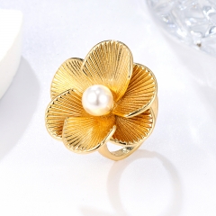 Blooming Pearl Statement Ring