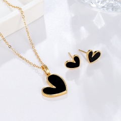 Black heart-shaped necklace and earring set