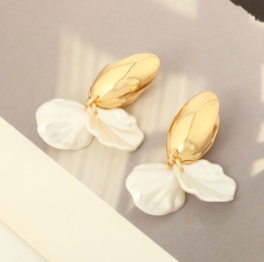 Minimalist Hammered Gold with White Shell Dangle Earrings