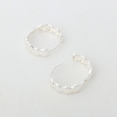 Continuous Heart Polished Silver Huggies