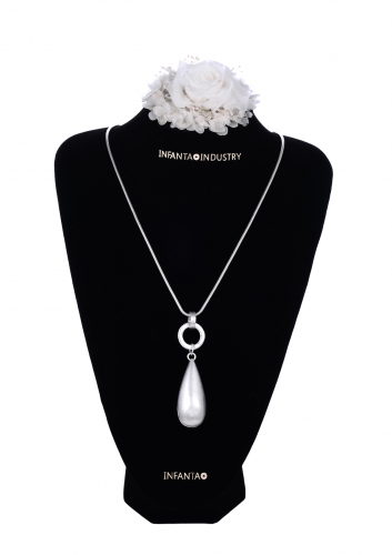 Women's Plus Size Jewelry, Must-Have Jewelry for Plus Size Women