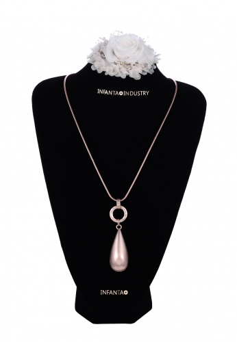 Women's Plus Size Jewelry, Must-Have Jewelry for Plus Size Women