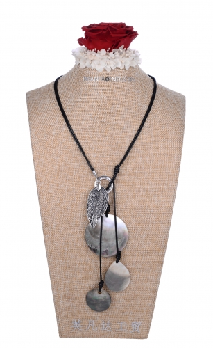 Women's Plus Size Jewelry, Must-Have Jewelry for Plus Size Women