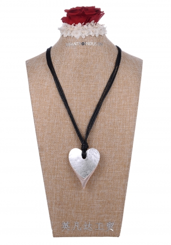 Women's Plus Size Jewelry, Must-Have Jewelry for Plus Size Women