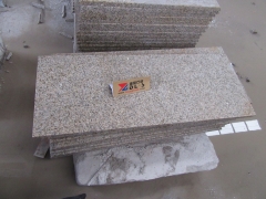 Rusty Yellow G682 Granite Tiles With Flamed Finish Way