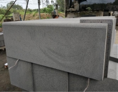 Hainan Black Basalt Kerb Stone Grinding With Cat Paw