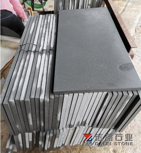 Black Basalt Hainan Basalt Blue Basalt Saw Cutting Cat Paw