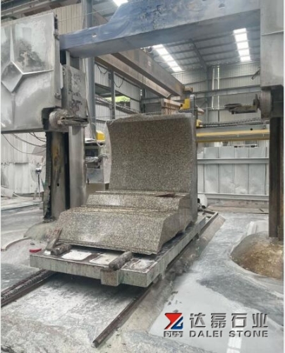 Granite Cut to Round Colomns By Wire Saw Machine