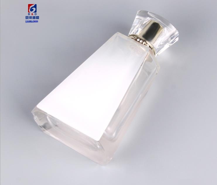 100ML Bayonet Pyramid Perfume Bottle