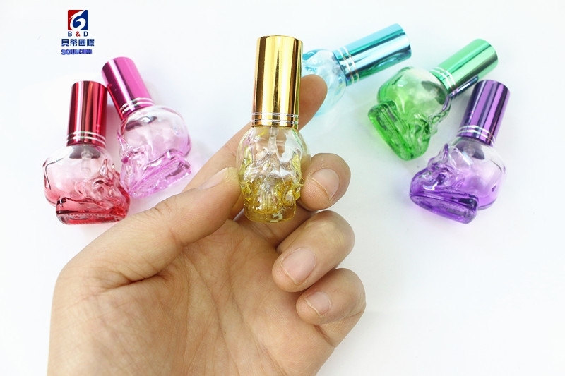 8ML Colored Glass Spary Bottle Skull