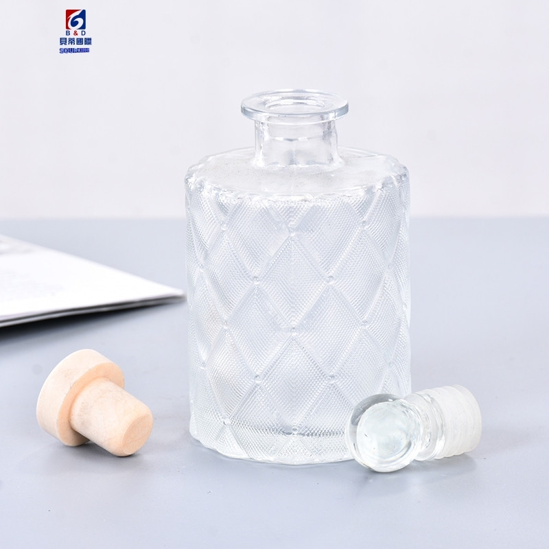 200ML Crystal White Check Rhomboid Glass Aromatherapy Bottle