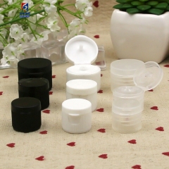 Plastic Clamashell For Bottle Fittings