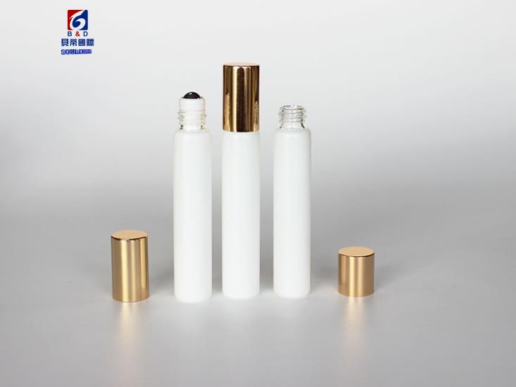 8ML White thin-wall spraying process roller bottle