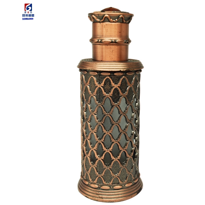 12ml Hollow Carved Metal Perfume Bottle