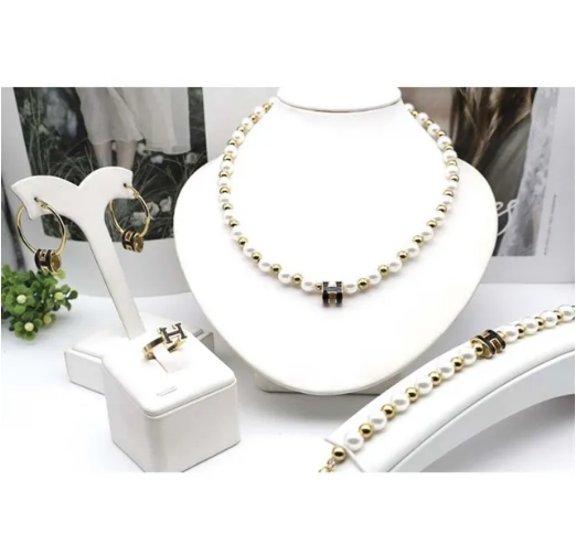 Stainless steel jewelry necklace Bracelet ring Earrings Wholesale