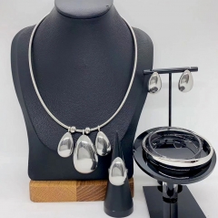 Stainless steel jewelry necklace bangle ring Earrings Wholesale