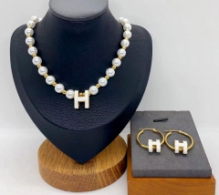 Stainless steel jewelry necklace Earrings Wholesale