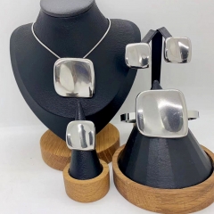 Stainless steel jewelry necklace bangle ring Earrings Wholesale